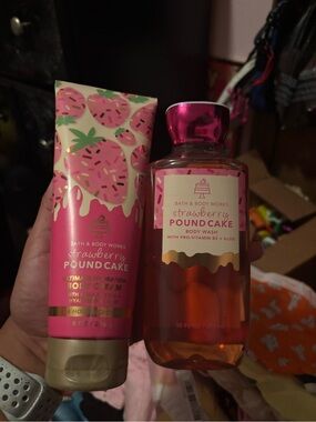 Bath & Body Works Strawberry Poundcake Body Cream & Body Wash - Pink